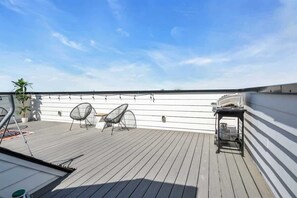 Terrace/patio - Cozy Gulch Retreat • Skyline Views (Nashville)