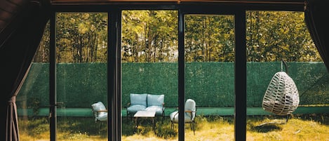 Bungalow familial, balcon | Terrasse/patio