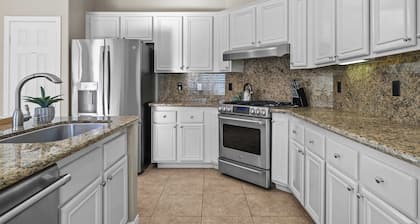 La Quinta Desert Haven Luxe Stay w/ Private Pool, Hot Tub, Pool Table