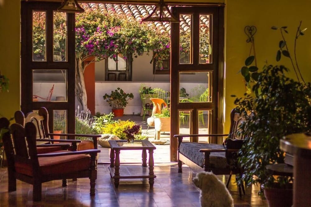 El Hospedaje by null