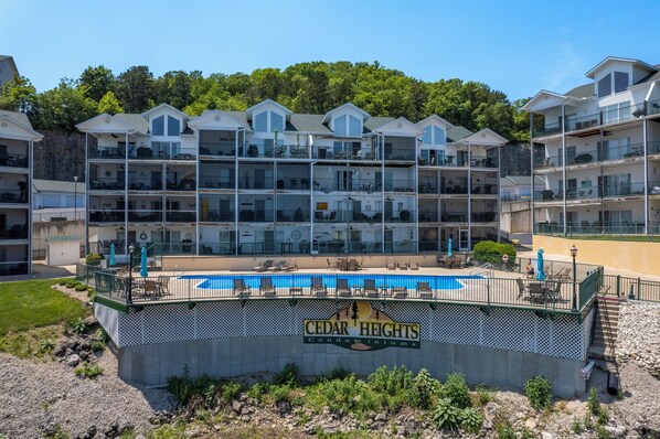 Exterior - Cedar Heights 464 - Charming lakeview condo (Camdenton)