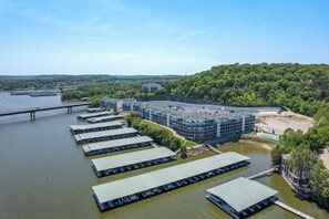 Exterior - Cedar Heights 464 - Charming lakeview condo (Camdenton)