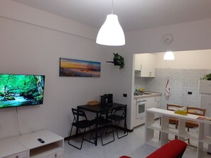 Interior - Navigli Star Apartment - quiet a few steps from Piazza Duomo (Milano)