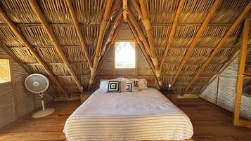 3 bedrooms, premium bedding, iron/ironing board, free WiFi