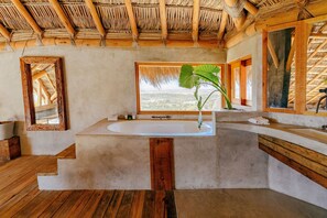 Ducha, artículos de tocador gratuitos, secador de pelo, batas