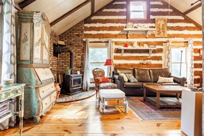 Quaint Cottage on Long Island's South Shore