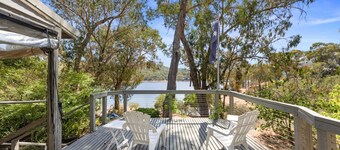 Paradise Retreat Lakehouse - Jamieson - Sleeps 10