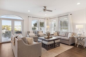 House | 3 bedrooms - Isle Be Back by Avantstay Pool 2 Blcks to Beach (Panama City Beach)