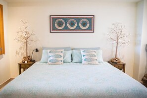 3 habitaciones, tabla de planchar con plancha, wifi y ropa de cama 
