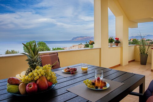 Star Apartment, Alcamo Marina, 3 bedrooms, swimming pool, view and fun... enjoy