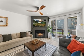 Fernseher, Kamin