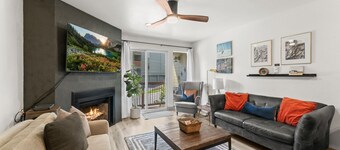 Walk to Park City Ski Lifts! Cozy & Modern, Near Old Town