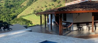 VILLA CATALINA FARM WITH SWIMMING POOL AND JACUZZI NEAR LA PINTADA 