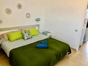 Iron/ironing board, free WiFi, bed sheets - Casa Oskar – Bouganville Residence (Costa de Antigua)