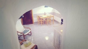 Interior - Rosemary - Pool, Jacuzzi - Tvrdic Honey farm (Grohote)