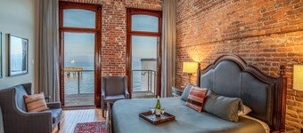 Historic Water View Room overlooking The Bay with private balcony