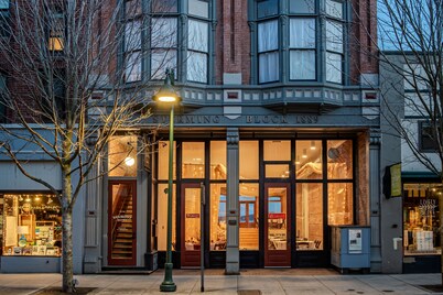Historic Water View Room overlooking The Bay with private balcony