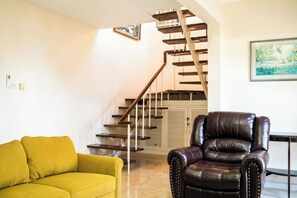 Interior - Pampered in paradise - two b/r penthouse Ocho Rios (Ocho Rios)