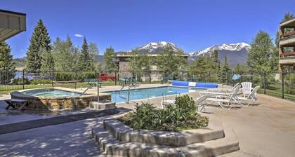 Lake & ski view condo | Pool, hot tub, sauna & cozy fireplace