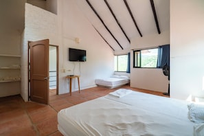 6 bedrooms, WiFi, bed sheets - Casa Matiz  Vistas increíbles cerca de Anapoima (Apulo)