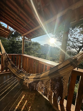 Property grounds. Biribó Chalet - Located in Tabuleiro -MG near Poço Parí