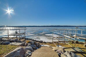 On the beach - Big Stone Lake Access: Home w/ Private Beach (Ortonville)