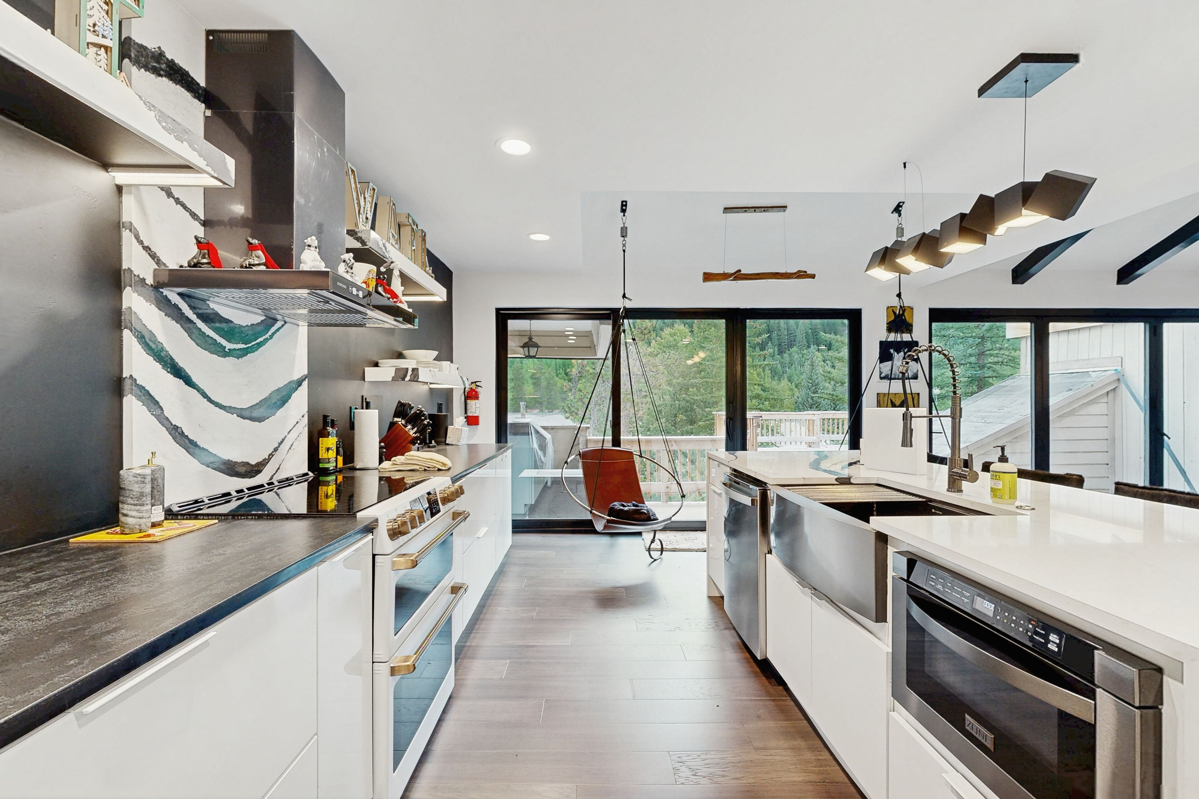 Refrigerador, microondas, horno, placa de cocina