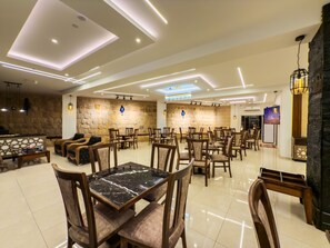 Restaurant - Petra Karam Hotel (Wadi Musa)