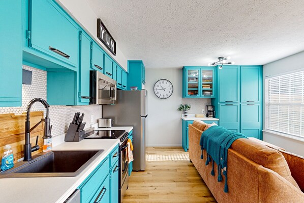 Wasserkocher mit Kaffee-/Teezubehör, Toaster