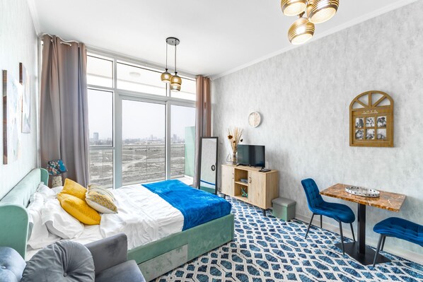 1 室のベッドルーム、セーフティボックス (室内)、アイロン / アイロン台、WiFi (無料)