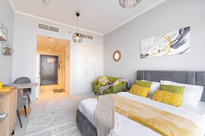1 chambre, coffres-forts dans les chambres, fer et planche à repasser