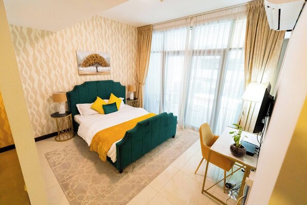 Iron/ironing board, free WiFi, bed sheets