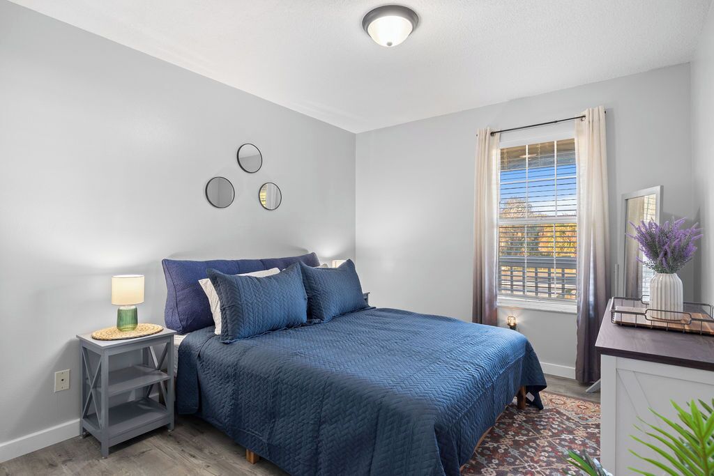3 chambres, fer et planche à repasser, lit parapluie, Wi-Fi gratuit