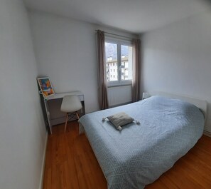 3 Schlafzimmer, Bügeleisen/Bügelbrett, WLAN, Bettwäsche