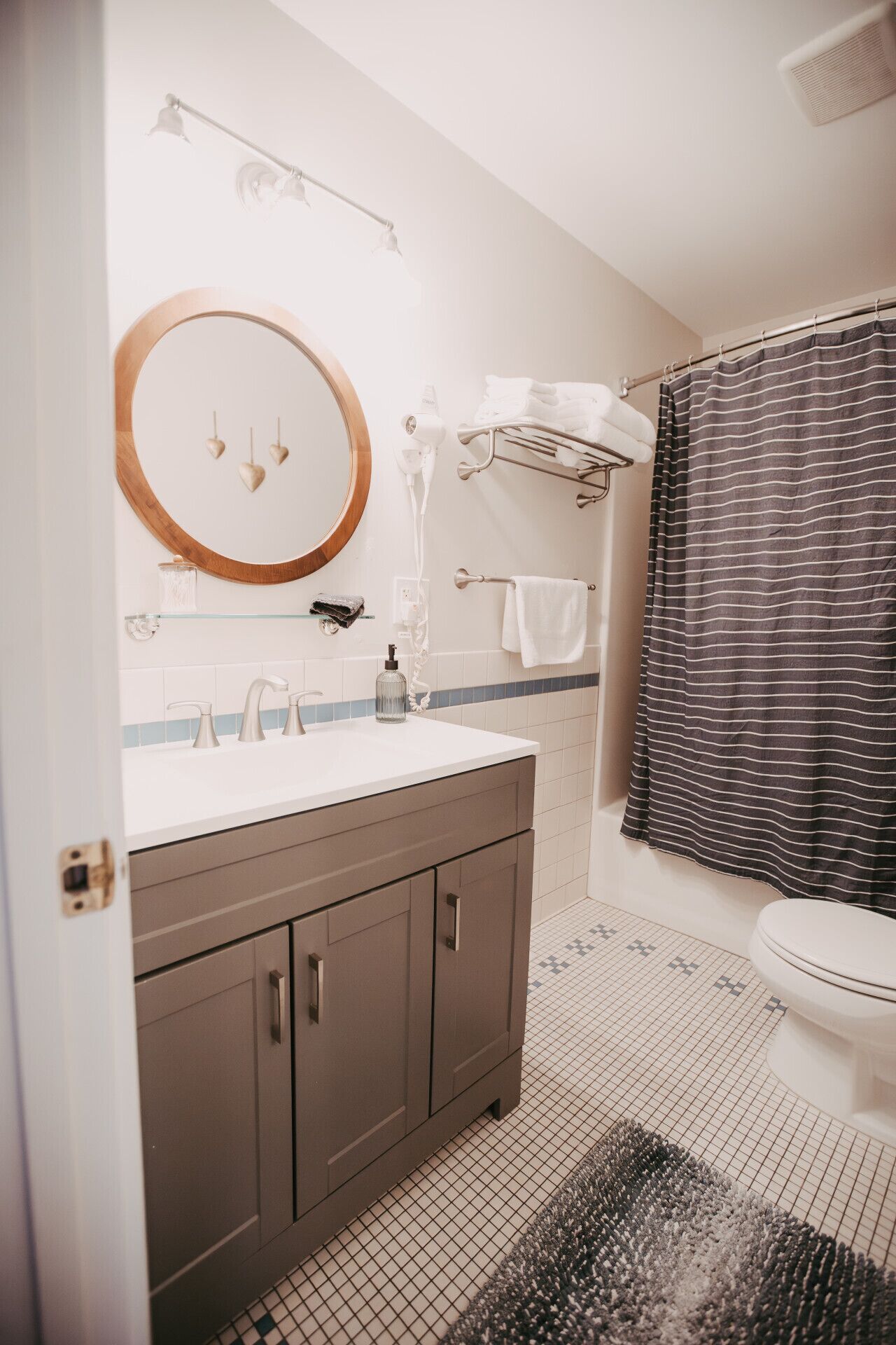 Hair dryer, towels