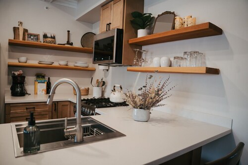Apt. #3 · Goldsmith's River Front Inn - Blackfoot Apartment