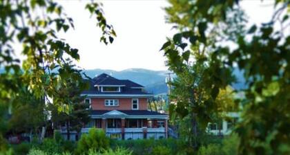 Apt. #3 · Goldsmith's River Front Inn - Blackfoot Apartment