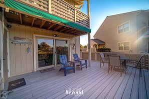 Outdoor dining - The Cobalt Crab Oasis (Rockport)