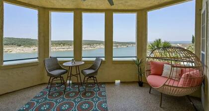 Island Breeze | 2 Bed, 1 Bath