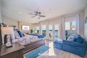 3 bedrooms, desk, travel cot, free WiFi