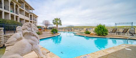 Innenpool, beheizter Pool