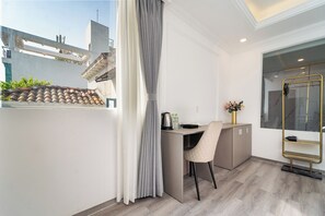 Deluxe Room, City View | Bathroom | Shower, rainfall showerhead, free toiletries, hair dryer - Convinia home Truong Quyen (Ho Chi Minh City)
