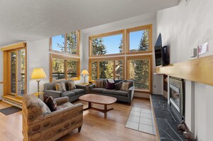 Íbúð (2 Bedrooms) | Fyrir utan