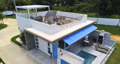 Beach house w/private pool, unit BLUE, full A/C, WiFi, kayaks