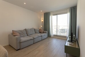 TV - Marina Real II Penthouse. 2 bedroom flat. By Bookindenia (Dénia)