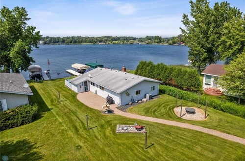 Tradewinds Cabin on Big Cormorant