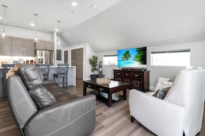 House, 1 Queen Bed with Sofa bed (Sugar Sand Cottage A) | Living area - Sugar Sand Cottage A (Port St. Joe)