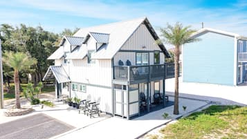 House, 1 Queen Bed with Sofa bed (Sugar Sand Cottage A) | Exterior