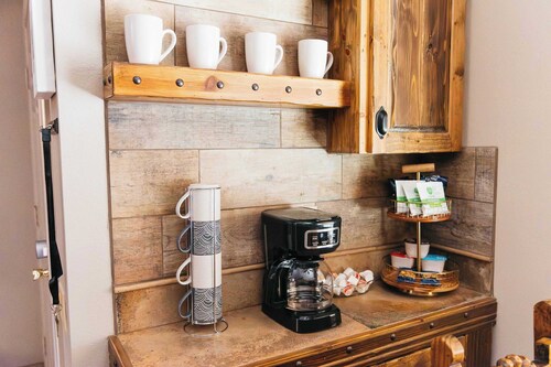 Desert Oasis Condo Su