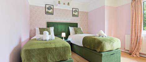 5 camere, ferro/asse da stiro, Wi-Fi, lenzuola